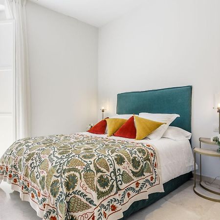Apartamento Living By Cathedral Sevilla Kültér fotó
