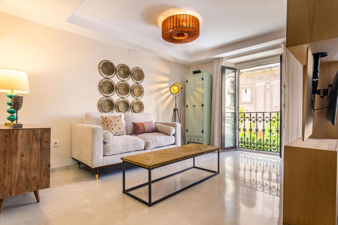 Apartamento Living By Cathedral Sevilla Kültér fotó