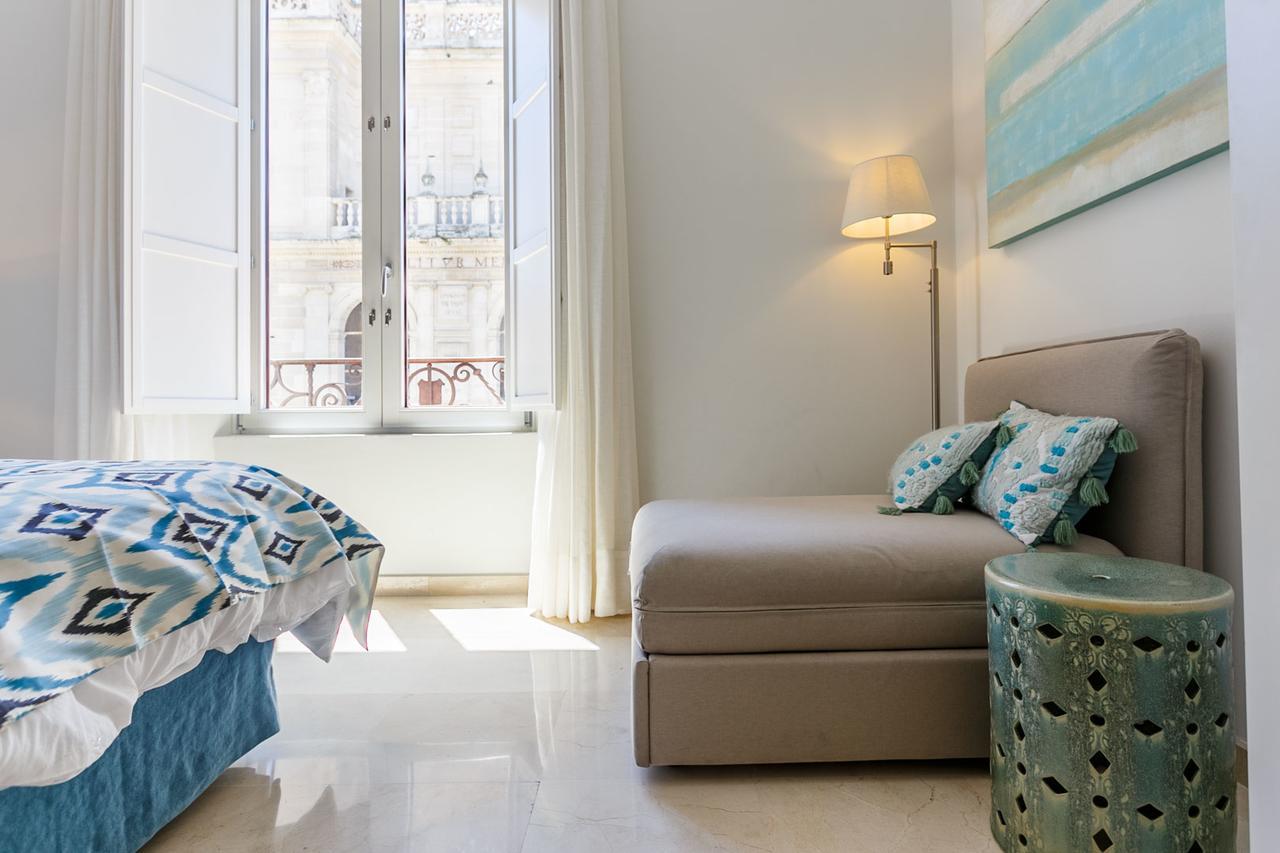 Apartamento Living By Cathedral Sevilla Kültér fotó